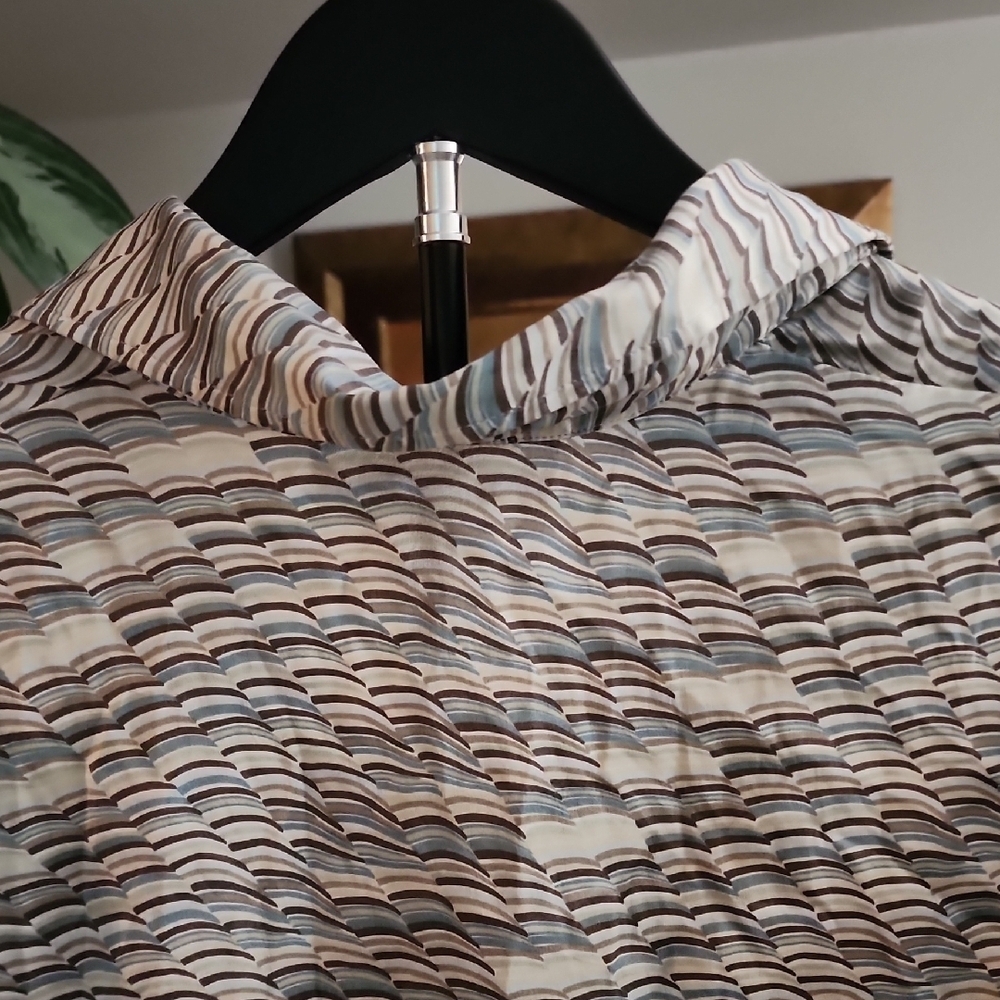 Lafayette 148 Petite Silk Wave Print Button-Up Blouse - Picture 6 of 12